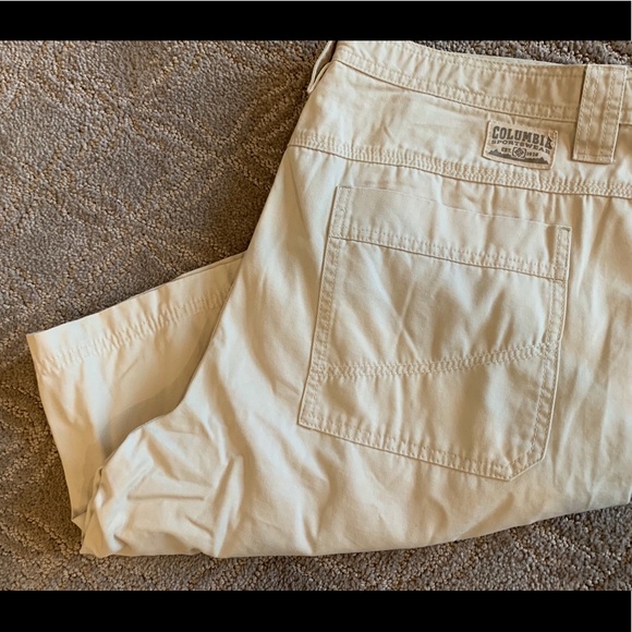 Columbia sportswear Omni-shield khaki shorts - Picture 2 of 7